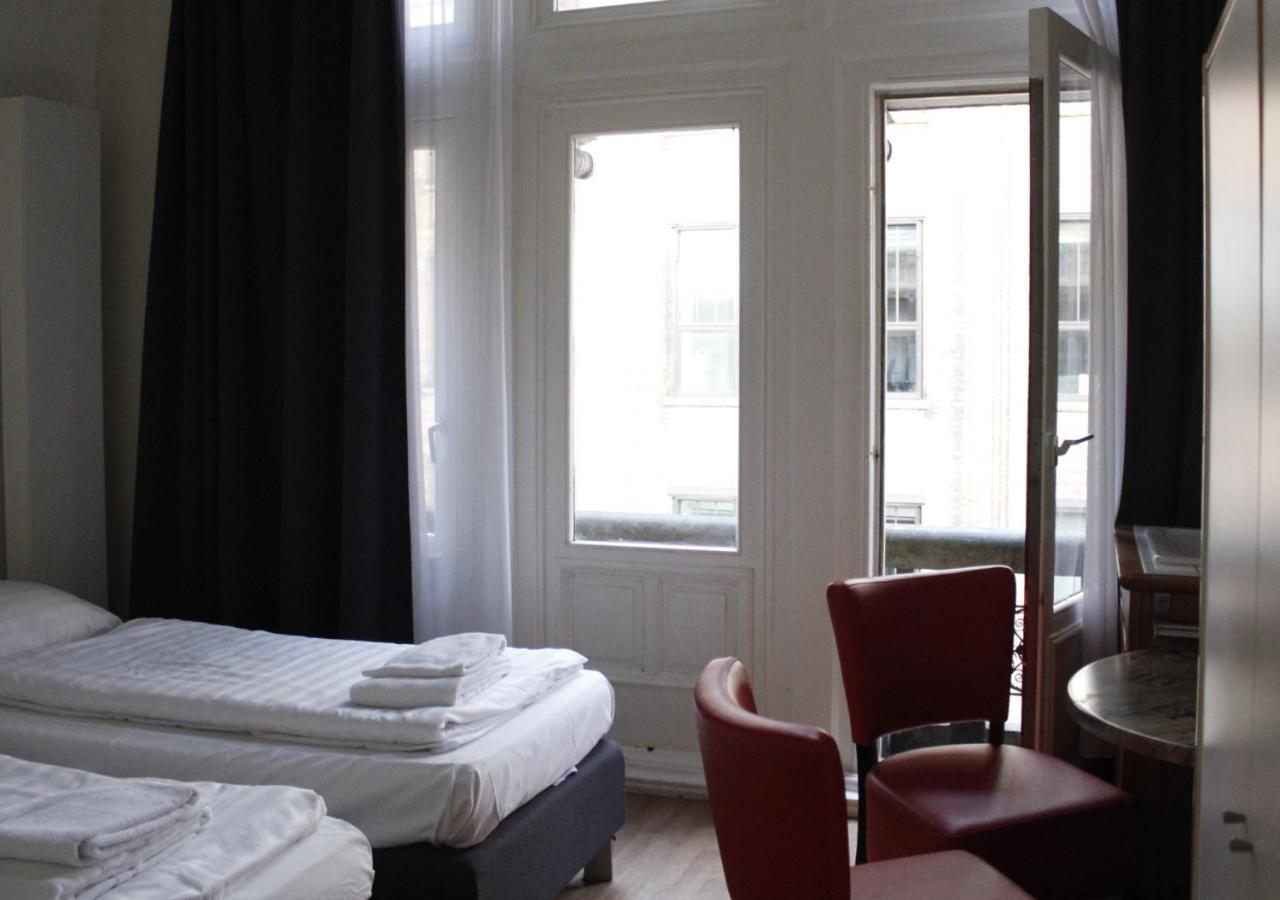 City Hotel Hotel 3*