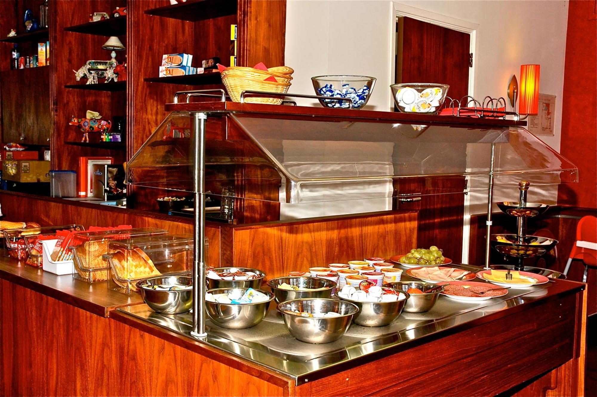 Hotel City Hotel 3*